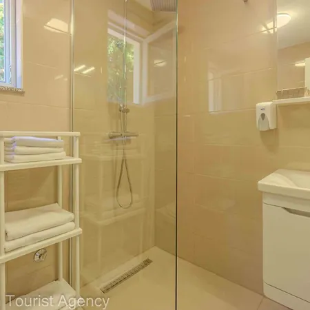 Ξενοδοχείο Hotel Central Vlasic 4*