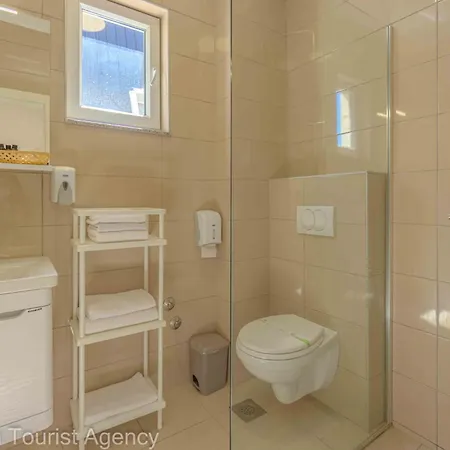 Ξενοδοχείο Hotel Central Vlasic 4*