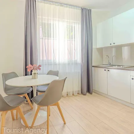 Ξενοδοχείο Hotel Central Vlasic 4*